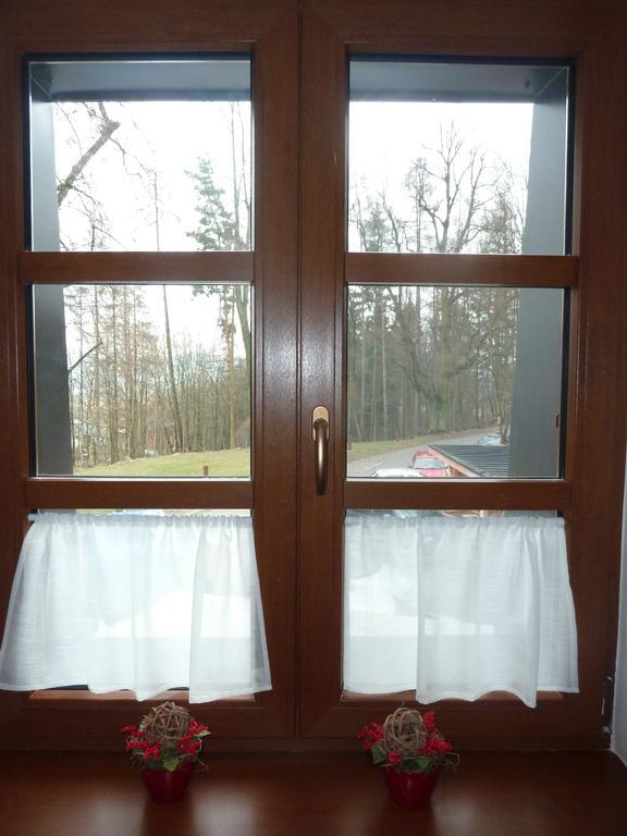 Restaurace A Penzion Bludovecek Екстер'єр фото